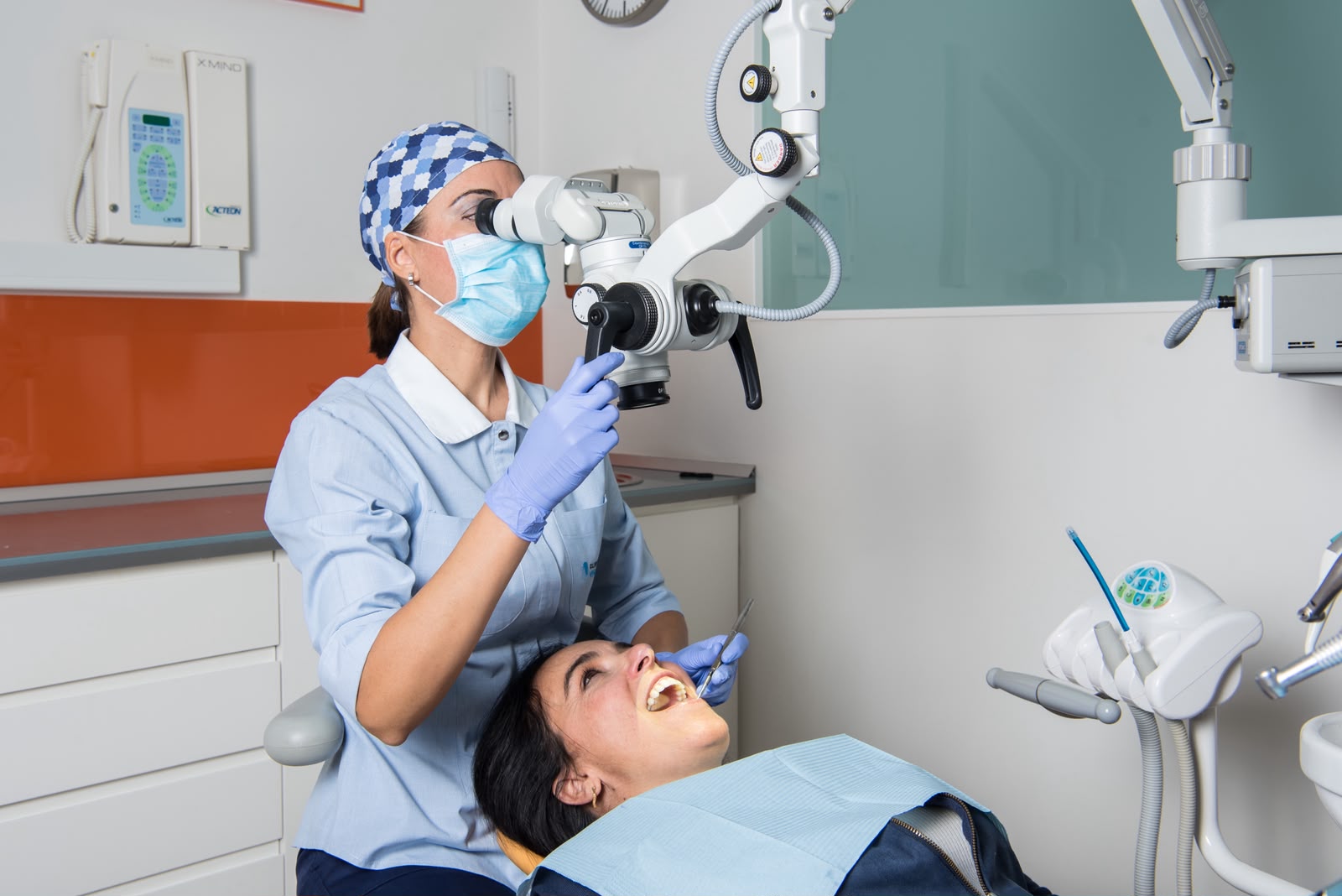 Sonrisa natural — Clínica Dental Vega Roucher